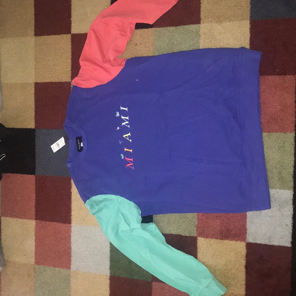 Pacsun Crewneck.